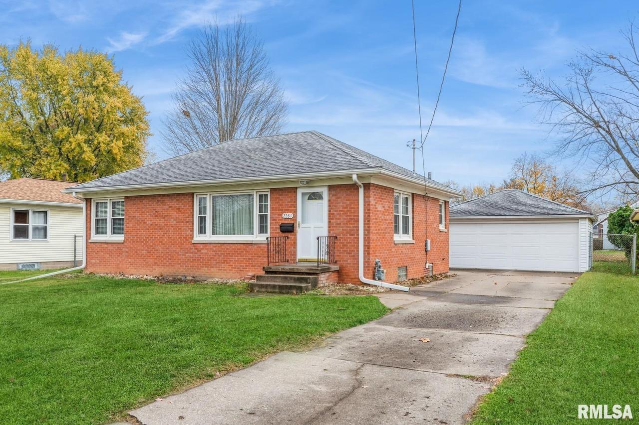 2251 31st St., Rock Island, IL 61201