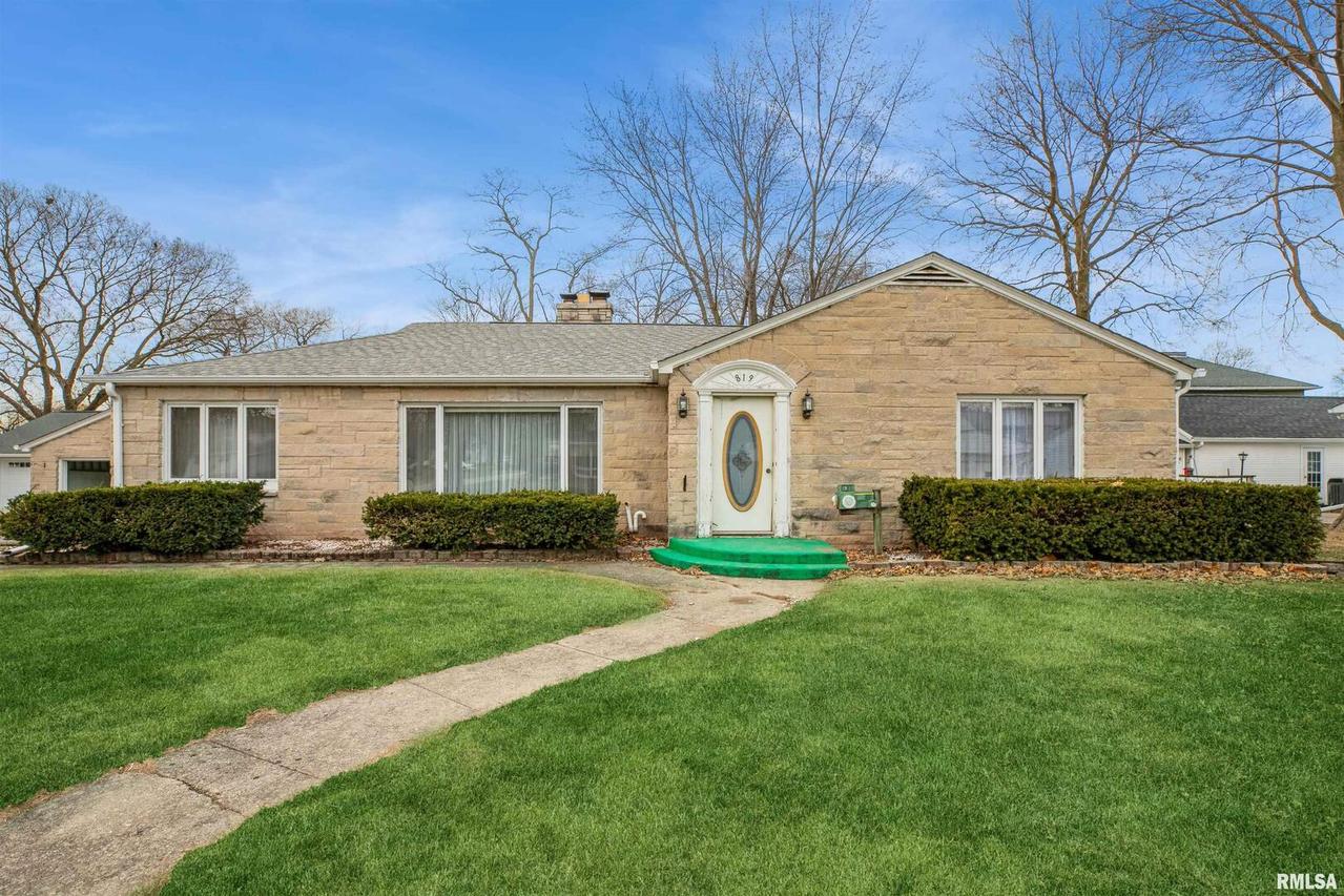 819 7th St., Erie, IL 61250