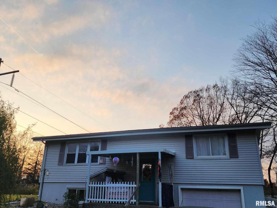 1823 Horseshoe Dr., Quincy, IL 62305