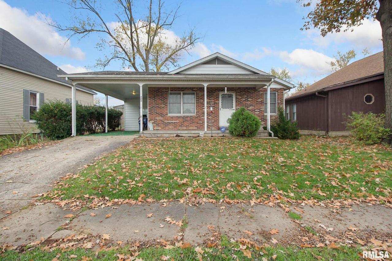 905 Elder St., Eldorado, IL 62930