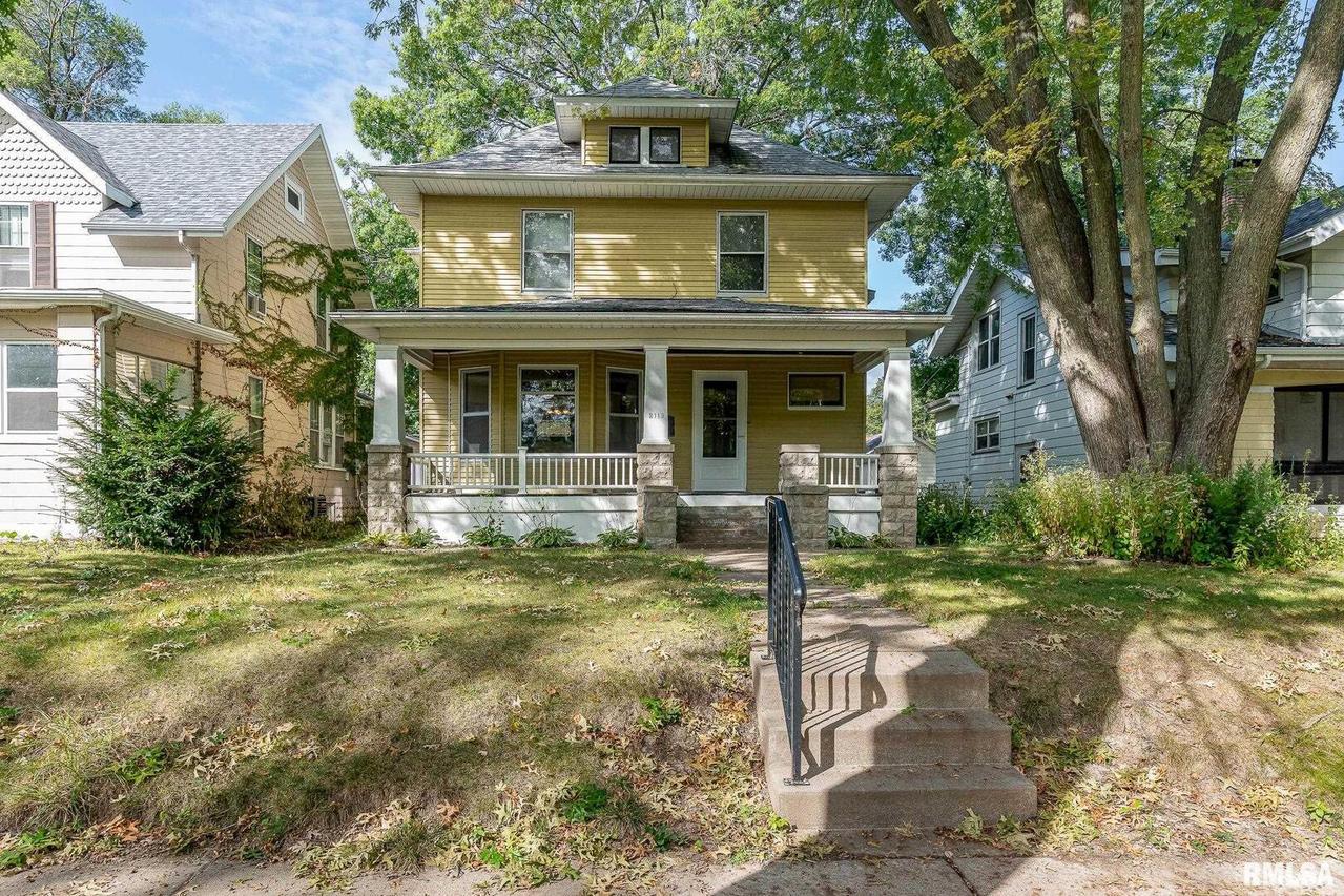 2119 13th St., Moline, IL 61265