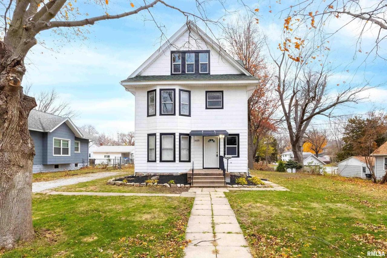 1625 21st Ave., Rock Island, IL 61201