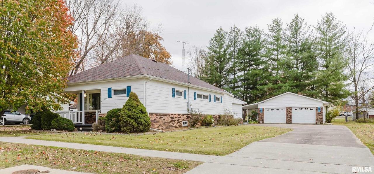 1408 E St Louis St., West Frankfort, IL 62896