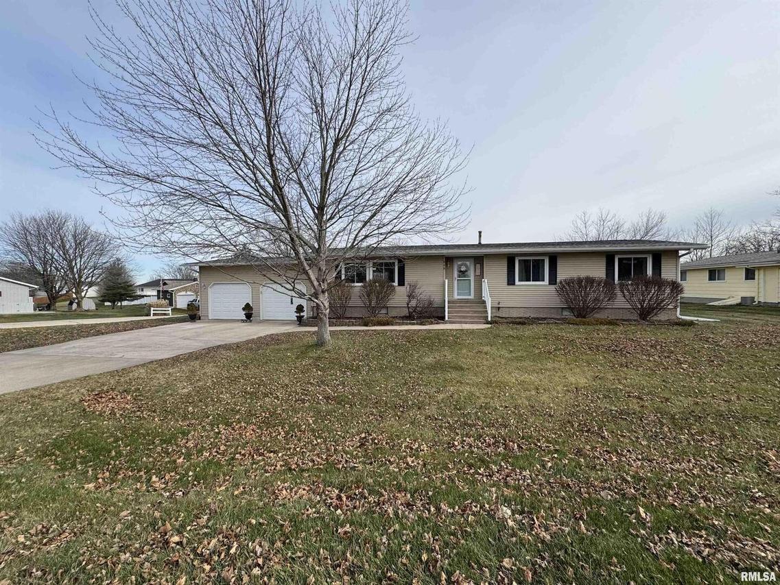 808 NE 3rd Ave., Aledo, IL 62231