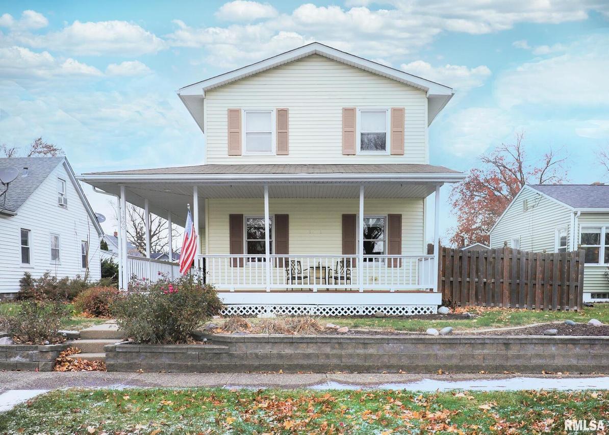 1423 29th Ave., Moline, IL 61265