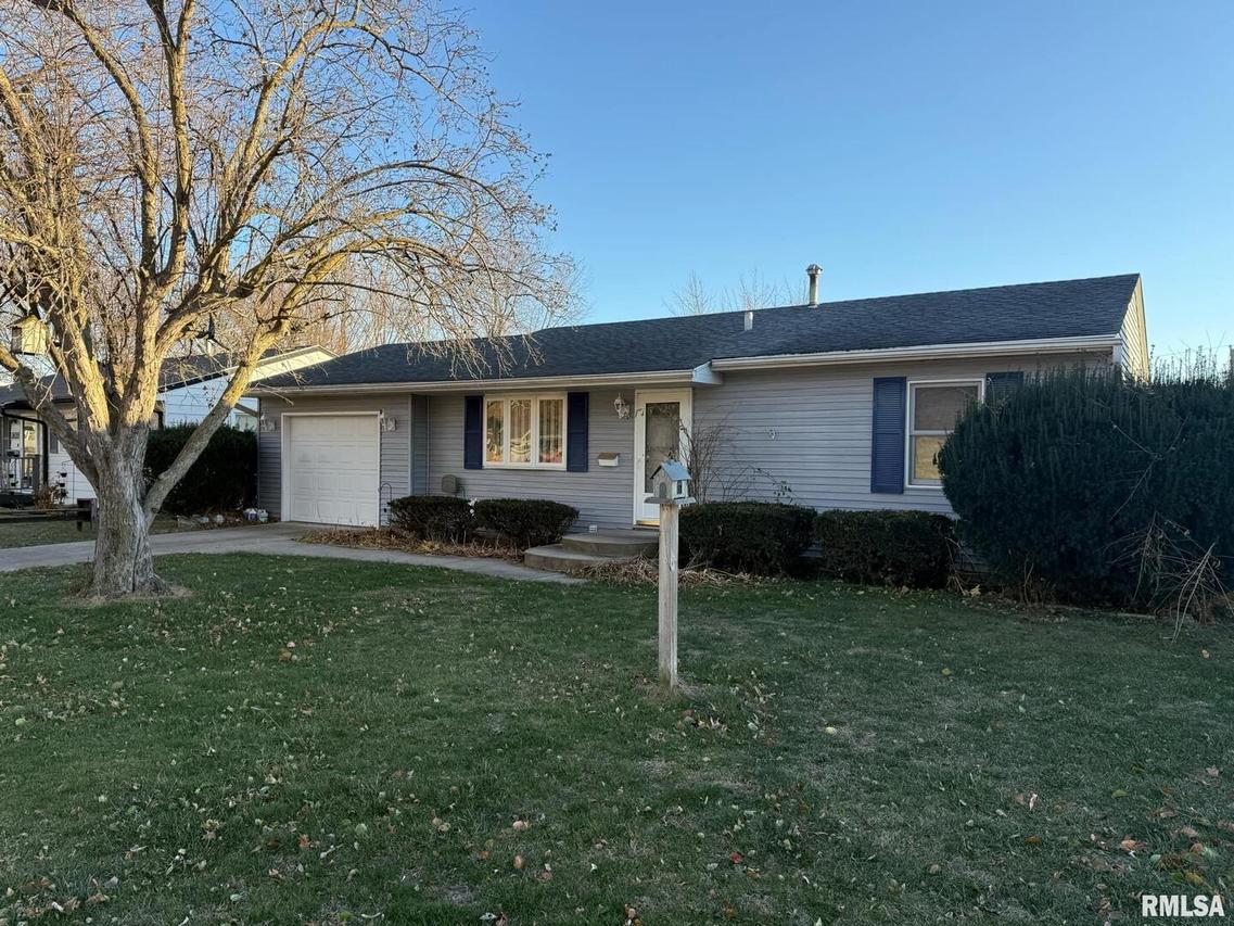 2326 3x Ave., East Moline, IL 61244