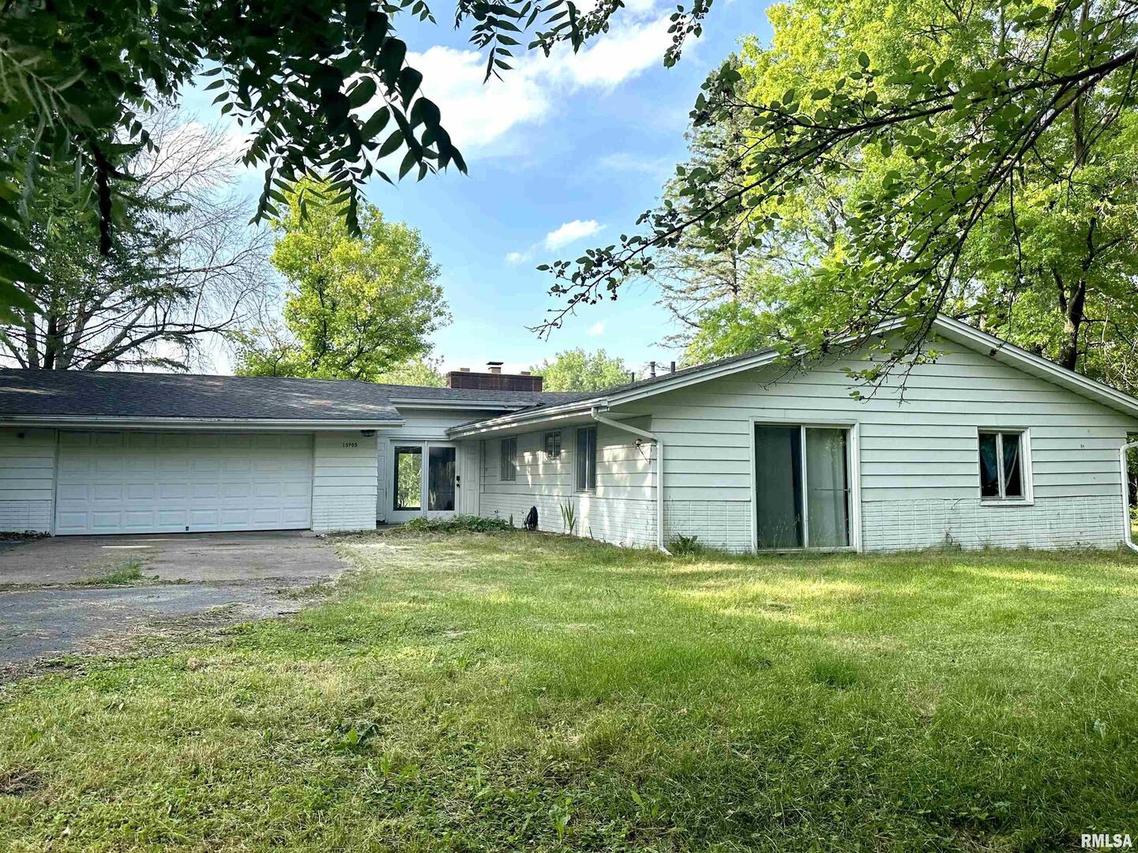 15705 E Cheyenne Dr., Cuba, IL 61427