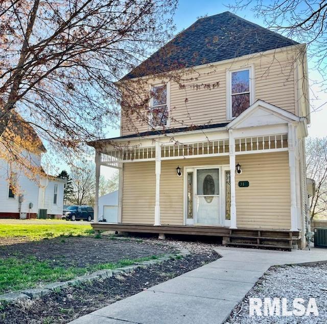 312 N Illinois St., Camp Point, IL 62320