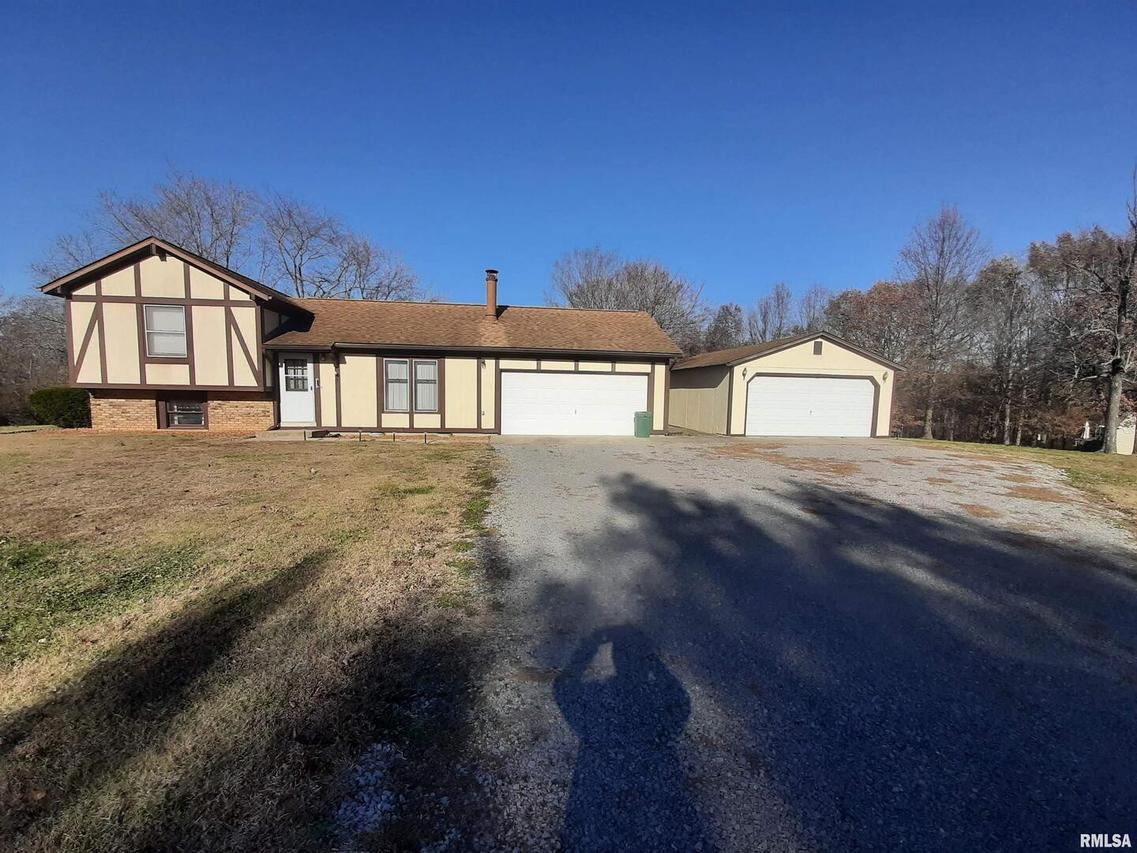 12684 Blackberry Hills Ln., Marion, IL 62959