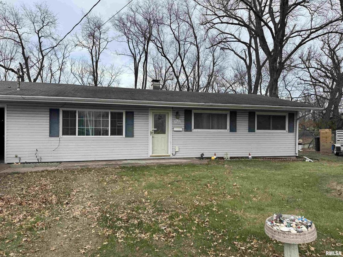 3200 9th Street Ct., East Moline, IL 61244