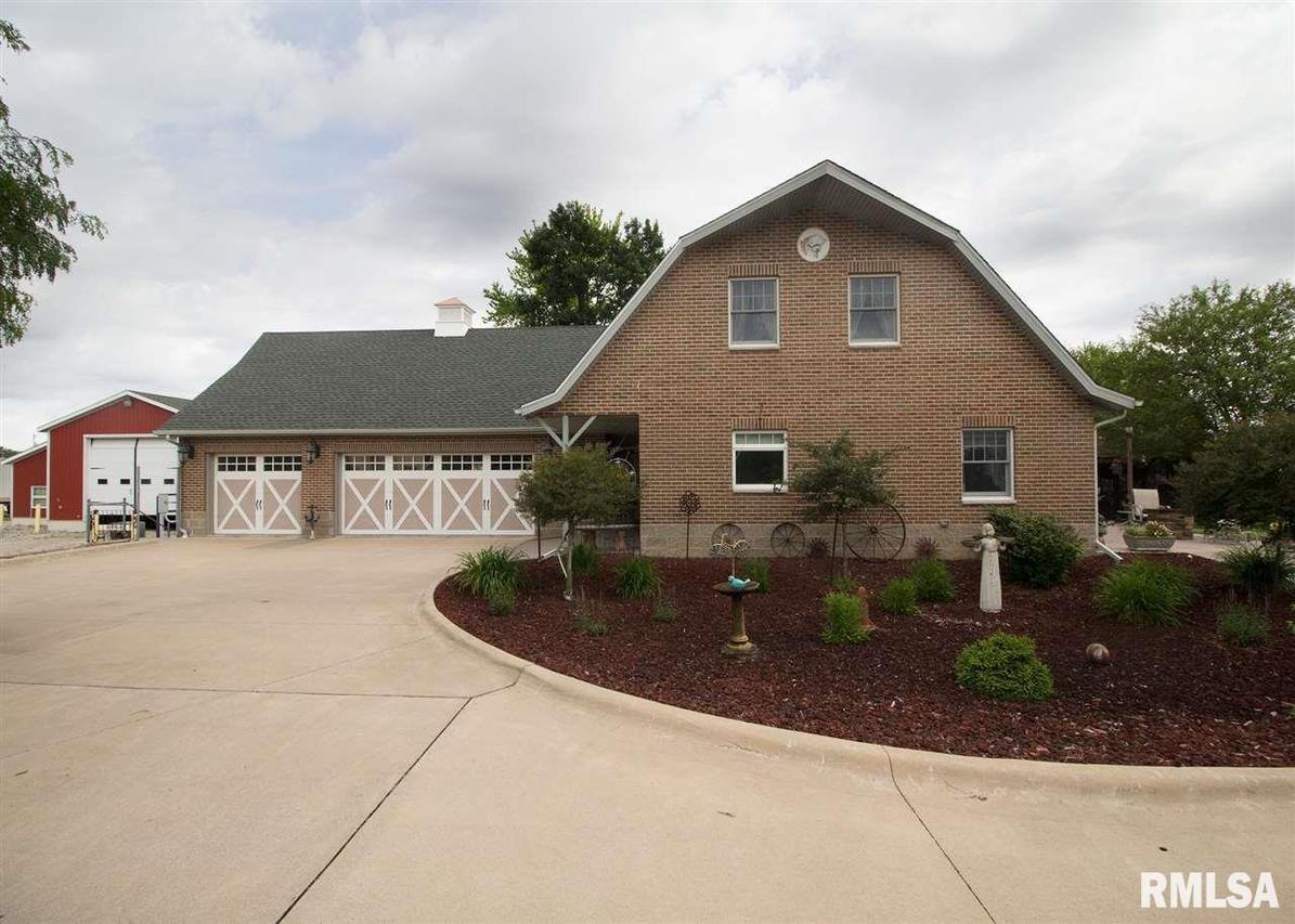 225 34th Ave., Rock Island, IL 61201