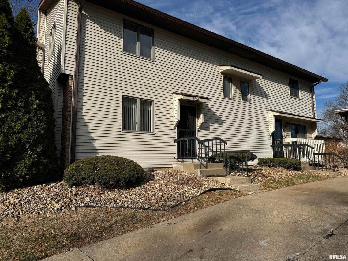 5905 36th Avenue Ct. #18, Moline, IL 61265