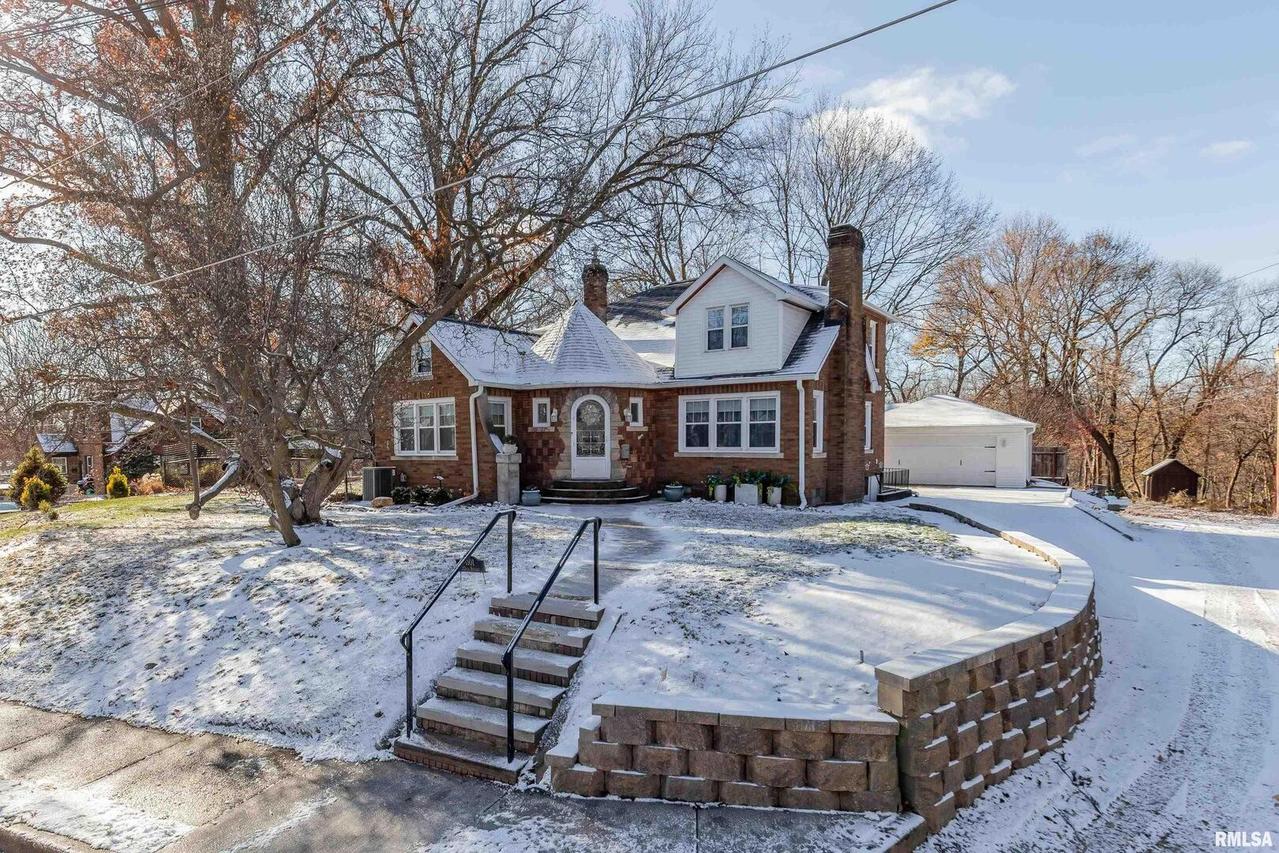 1101 22nd St., Moline, IL 61265