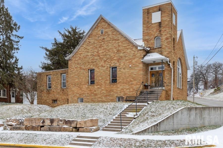 1200 2nd Ave., Silvis, IL 61282