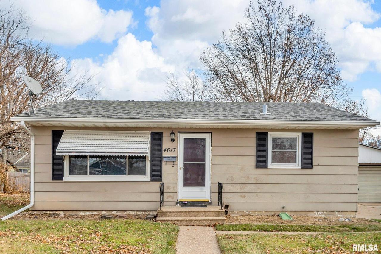 4617 24th Avenue Ct., Moline, IL 61265