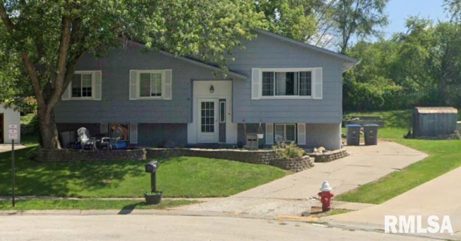 3325 6th St., Milan, IL