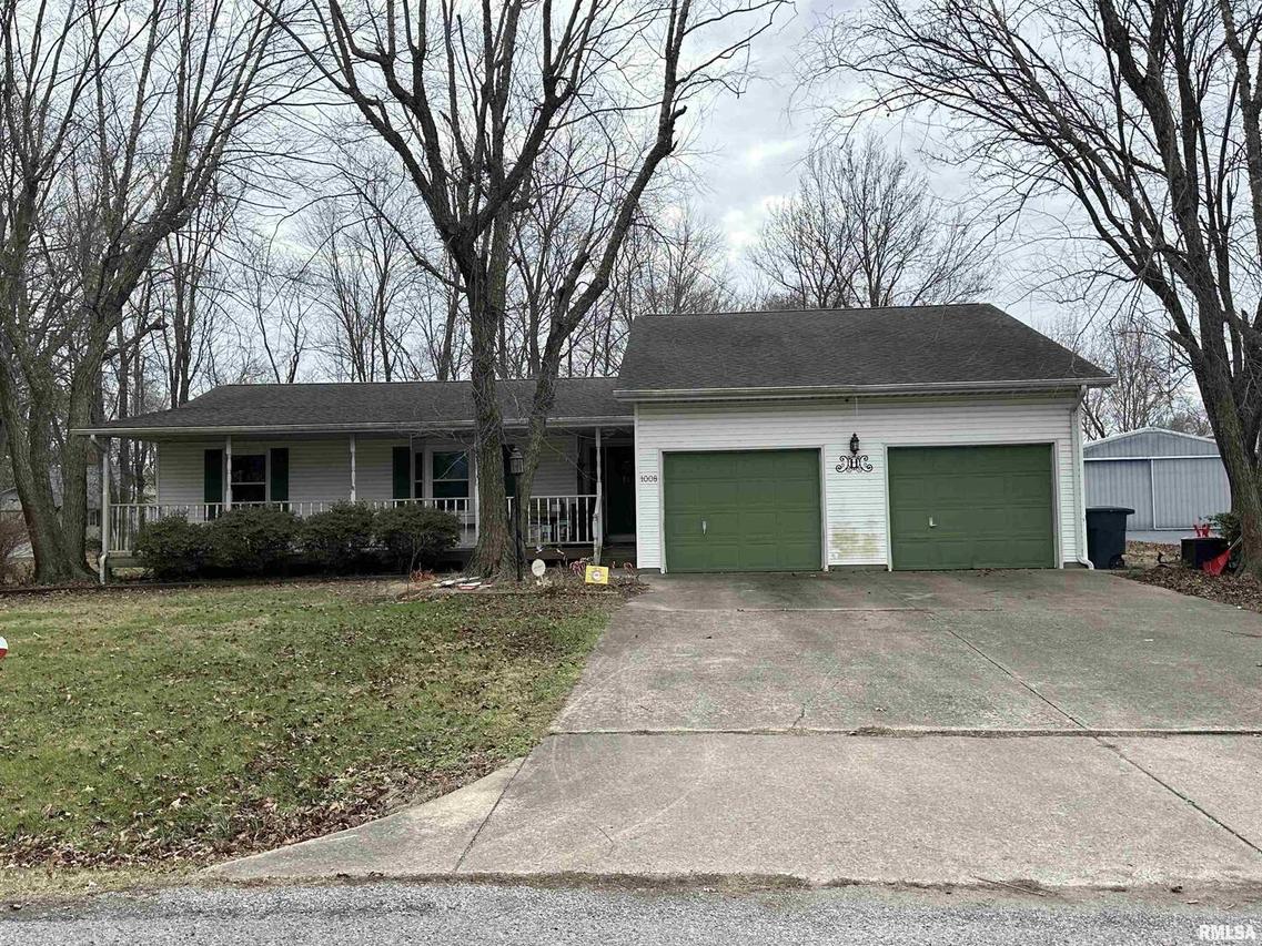 1008 E Bond St., Herrin, IL 62948