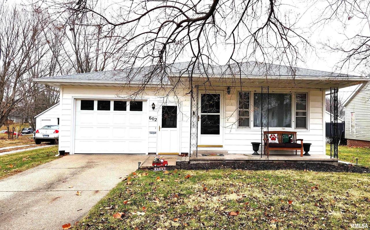 602 N College Ave., Aledo, IL 61231