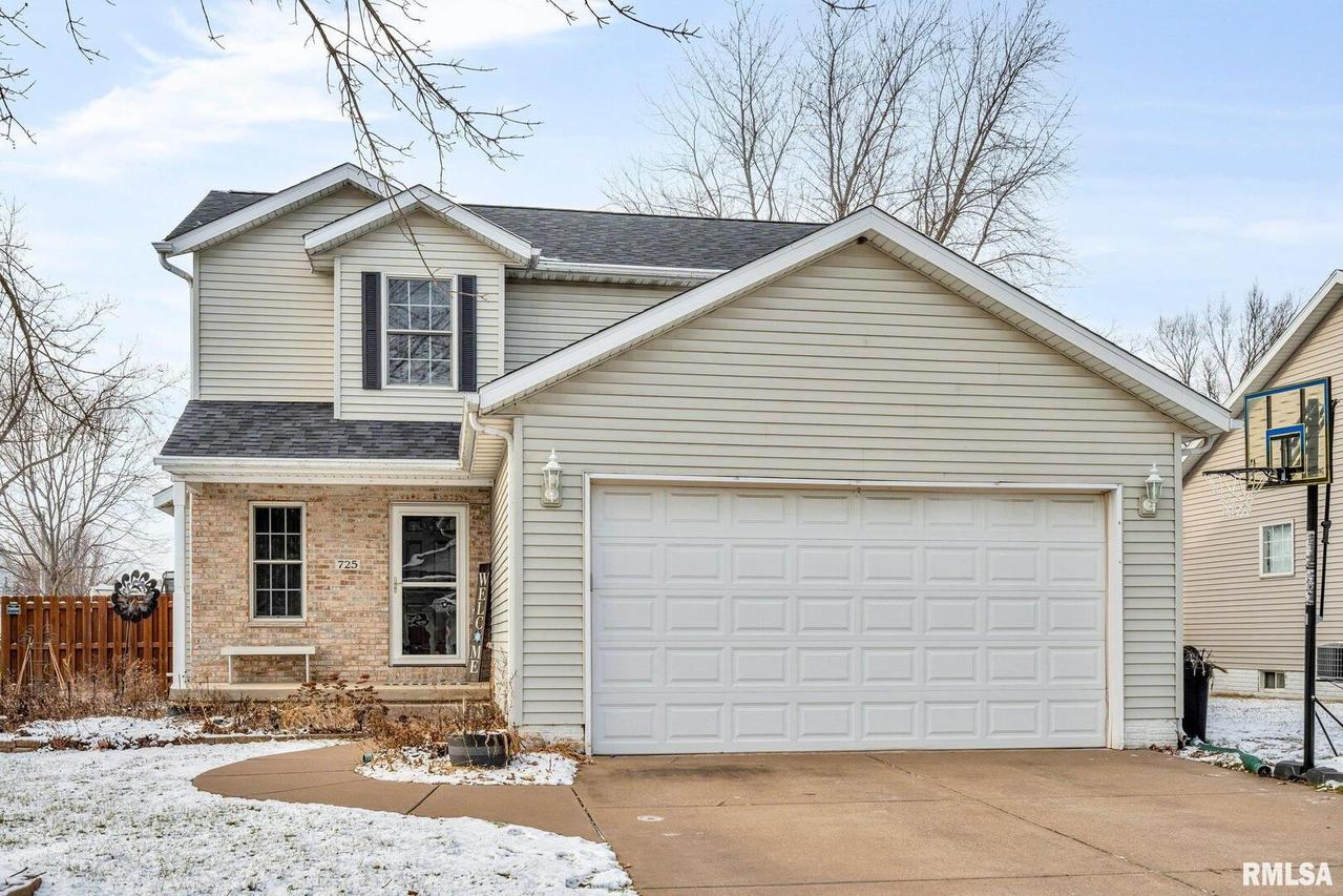 725 Cypress Dr., Colona, IL 61241