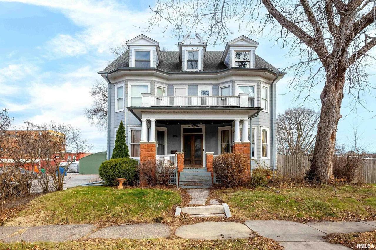 531 19th St., Rock Island, IL 61201