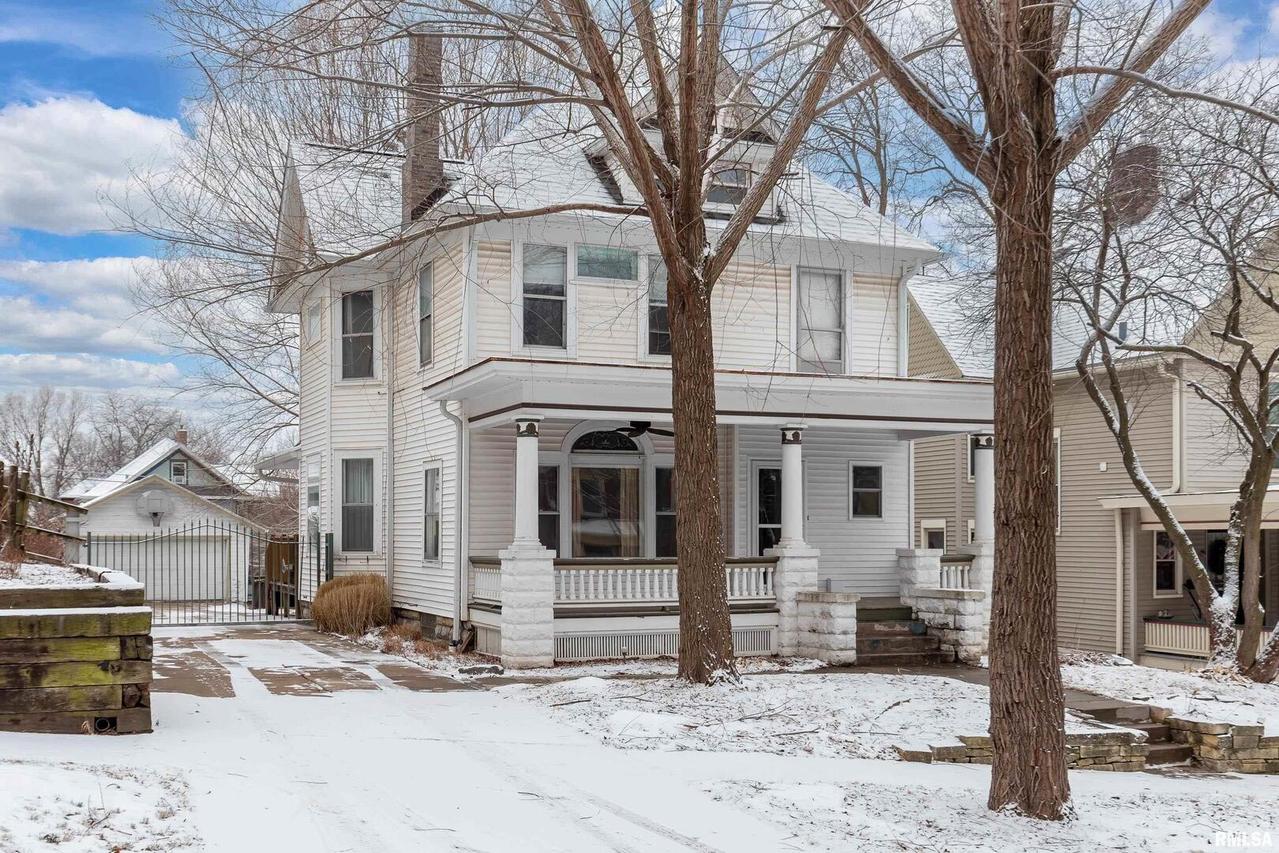 1210 21st St., Rock Island, IL 61201