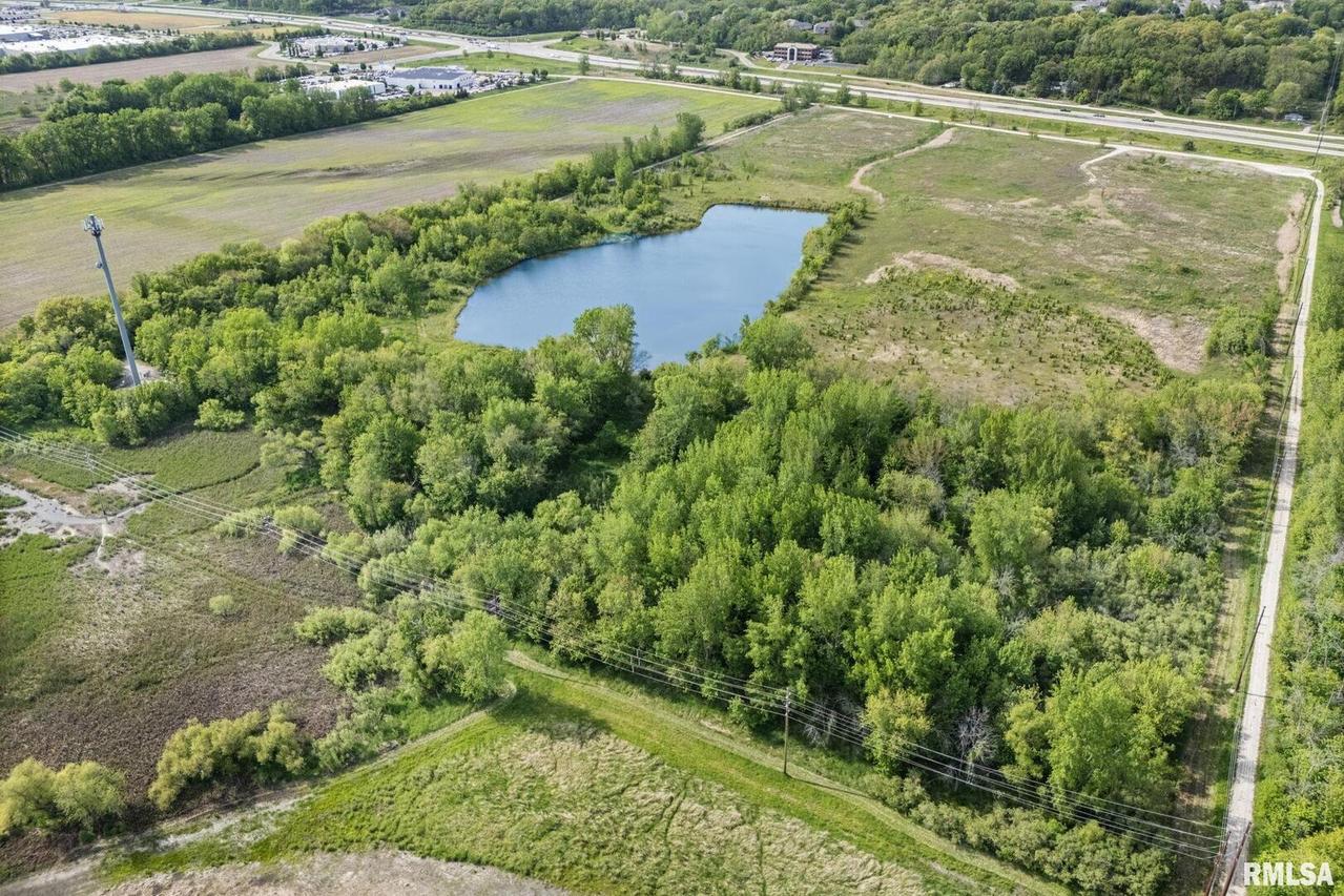 7300 John Deere Rd Rd., Moline, IL 61265