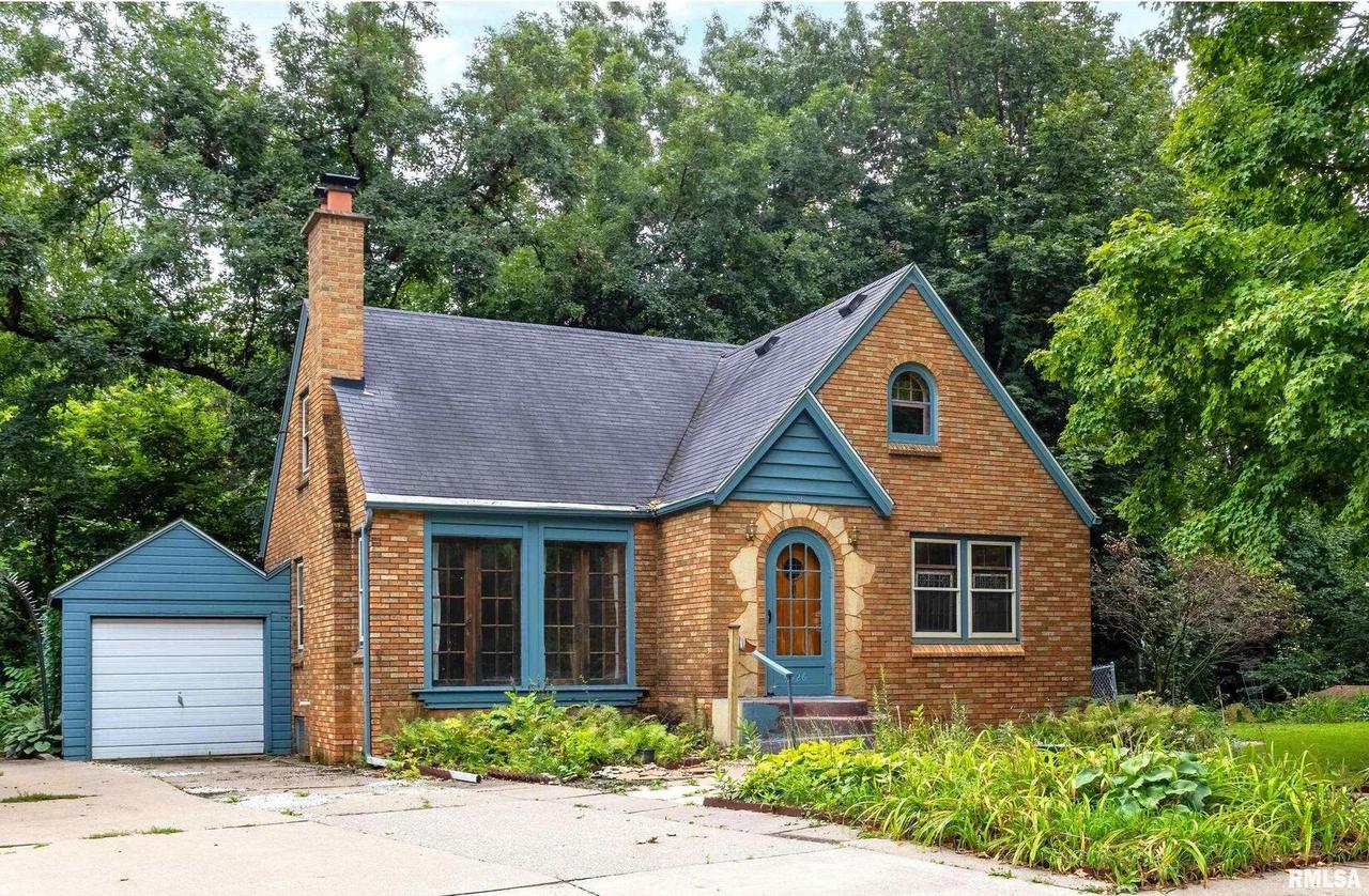 4526 12th Ave., Rock Island, IL 61201