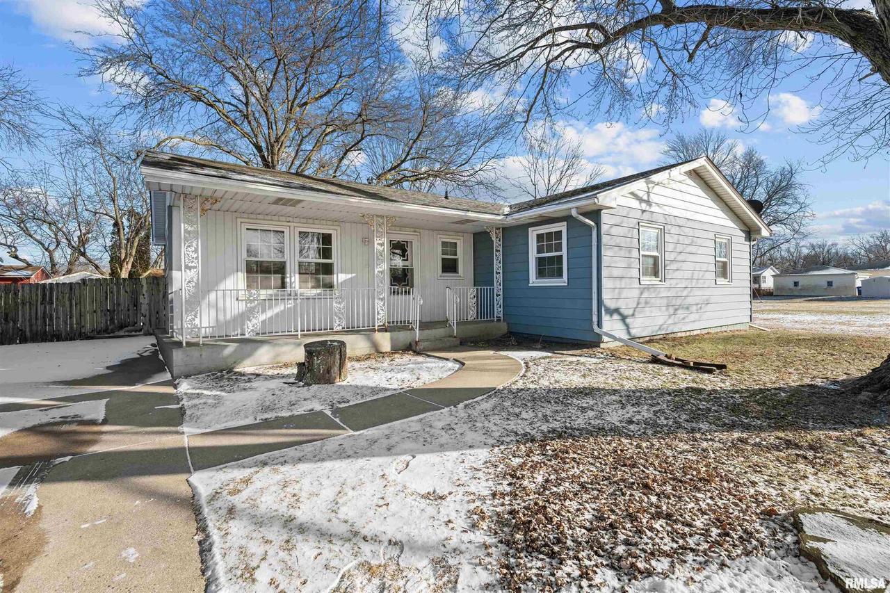 1207 12th St., Silvis, IL 61282