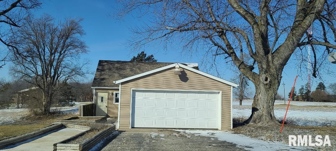 11957 Us Hwy 150, Orion, IL 61273