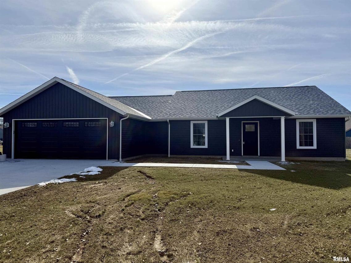 5955 E Grand Ave., Carterville, IL 62918