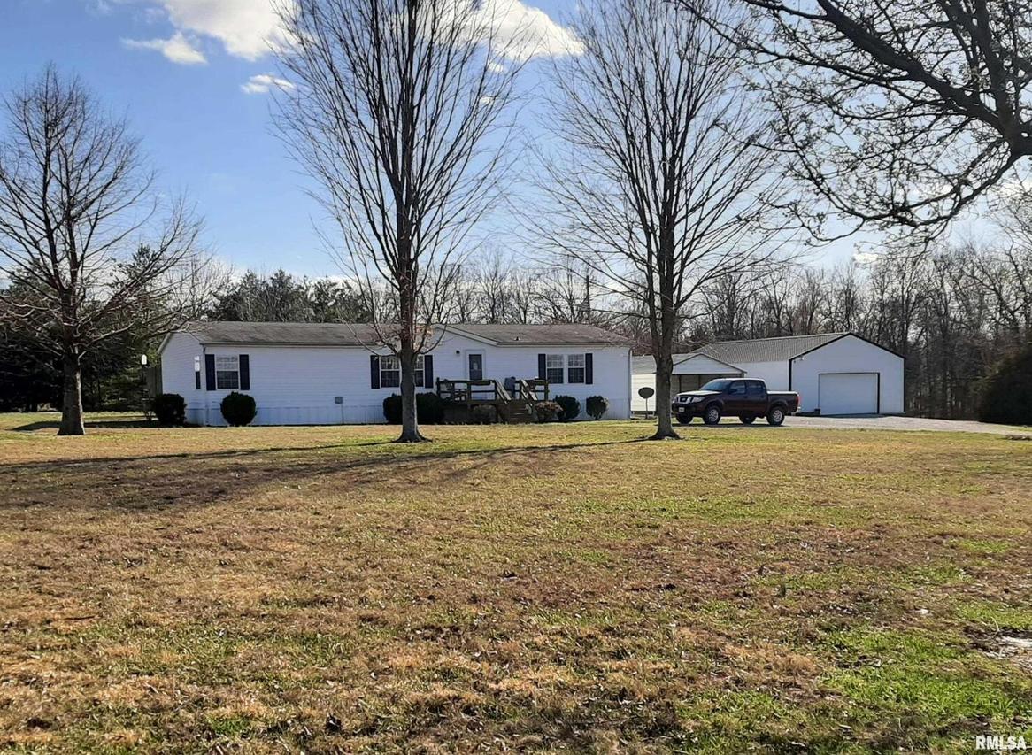 2385 W Crossroads Rd., Vienna, IL 62995