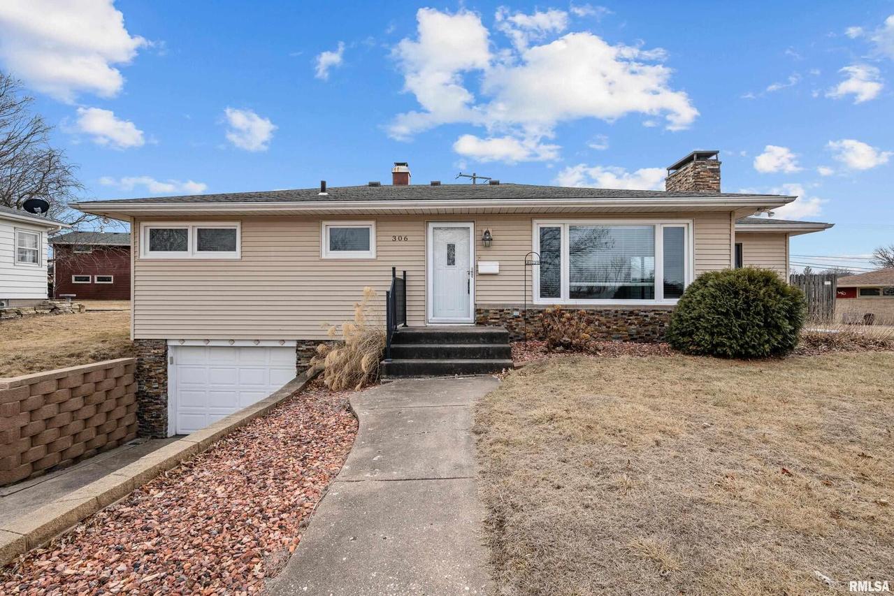 306 12th Ave., Milan, IL 61264