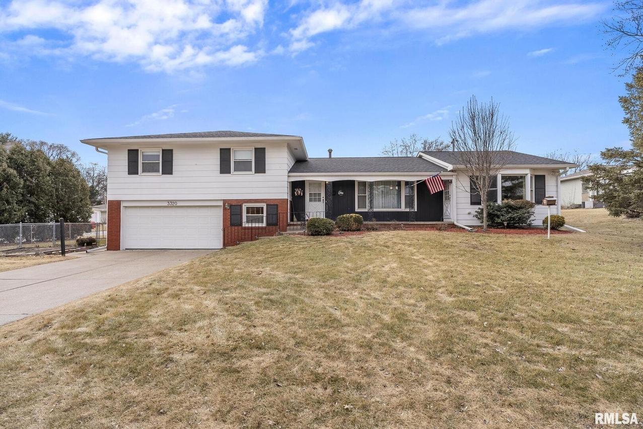 3320 37th St., Rock Island, IL 61201
