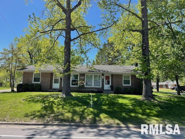 1207 W Freeman St., Carbondale, IL 62901