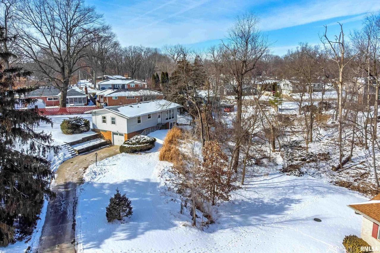 2801 27th Ave., Rock Island, IL 61201