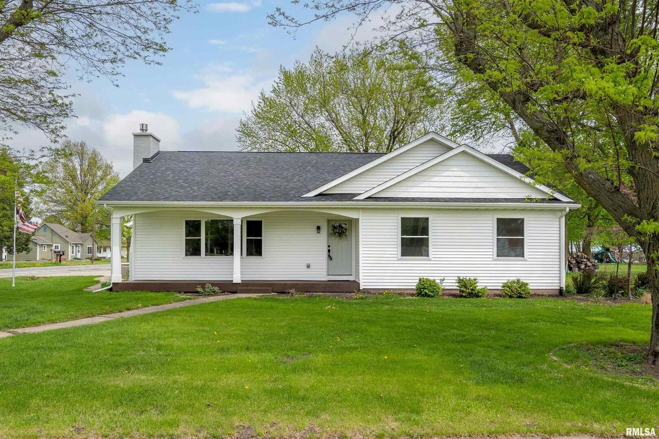 2002 13th St., Viola, IL 61486