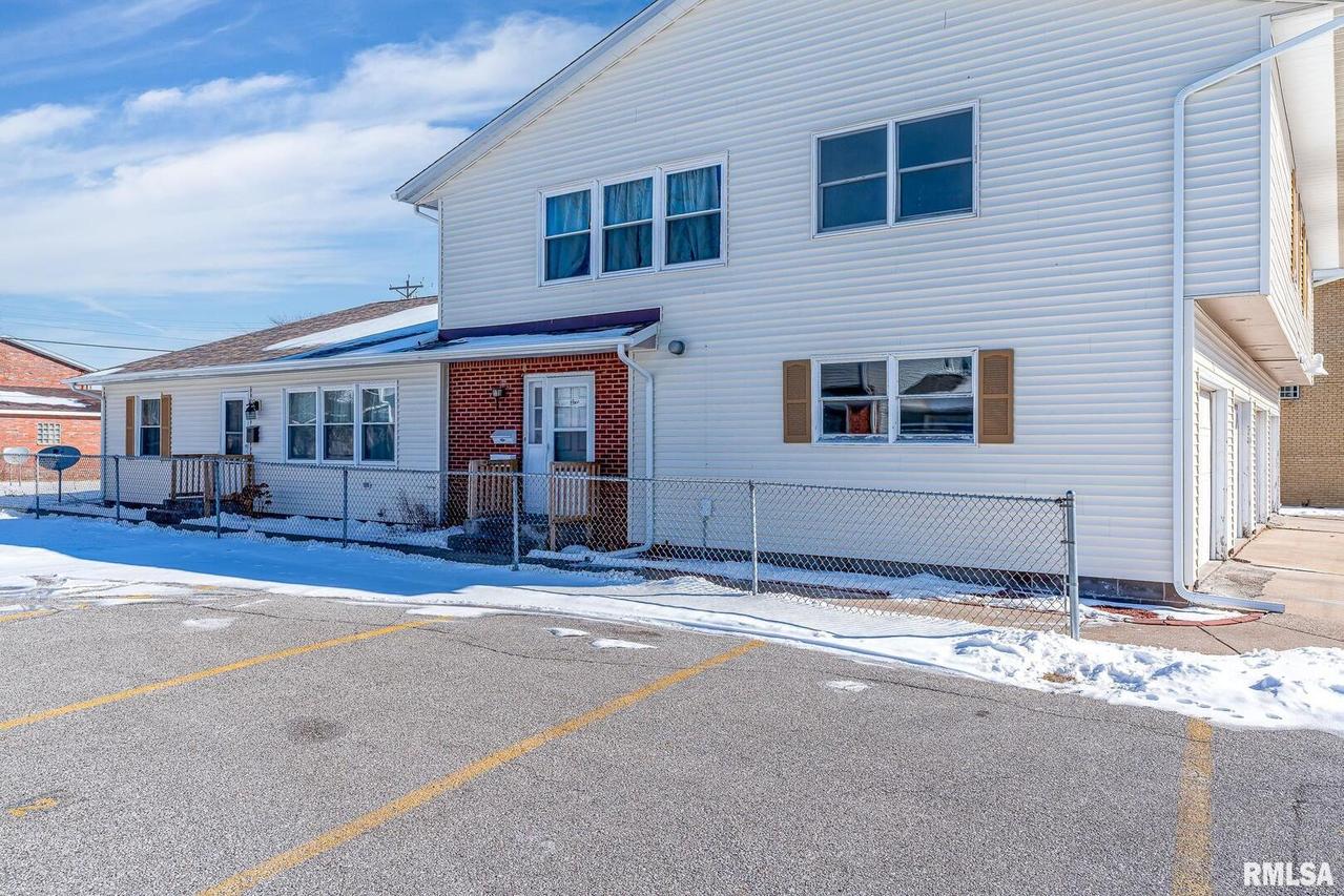 4319 26th Ave., Moline, IL 61265