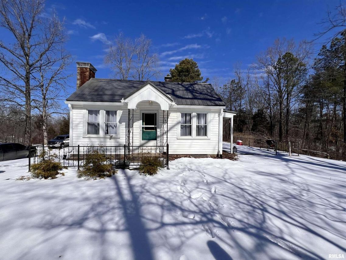 250 Treece Ln., Anna, IL 62906