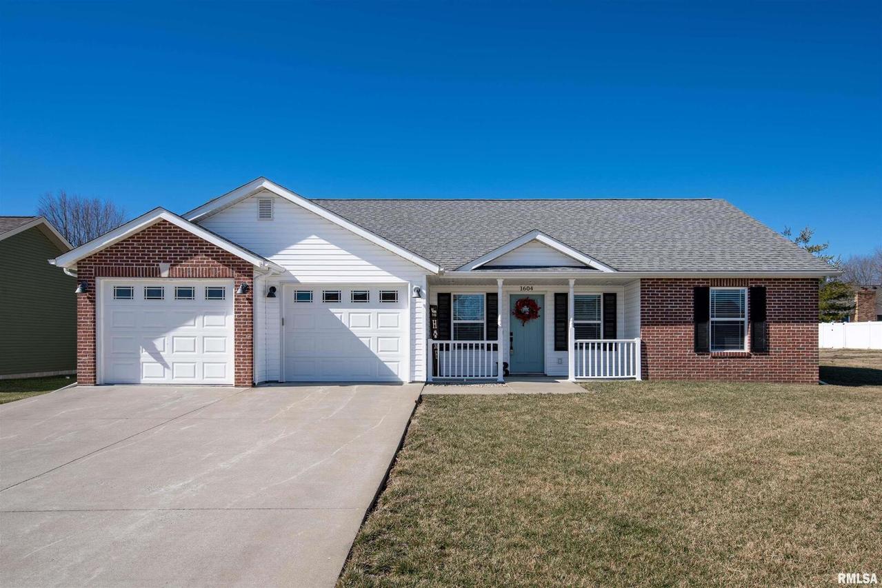 1604 Dew Drop Dr., Marion, IL 62959