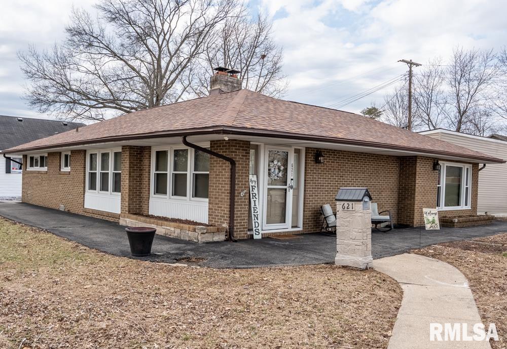 621 N 9th St., Herrin, IL 62948