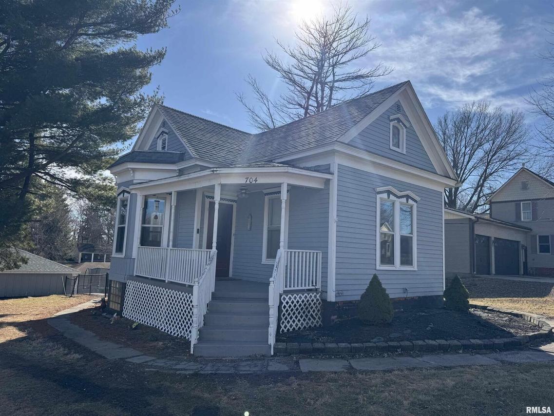 704 W Edgington St., Reynolds, IL 61279
