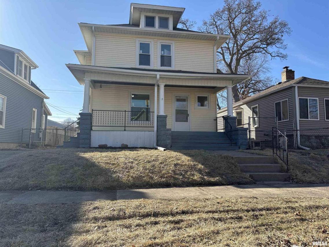 1520 26th St., Rock Island, IL 61201