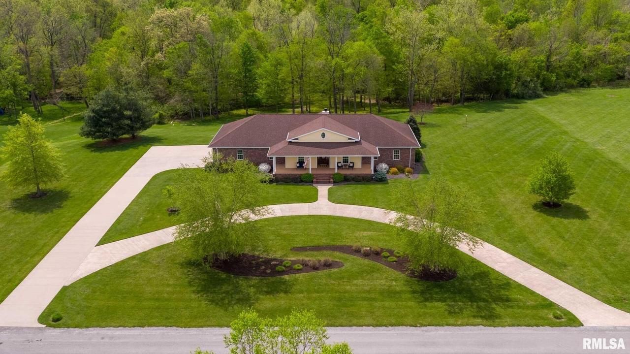 3725 Ariel Dr., Murphysboro, IL 62966