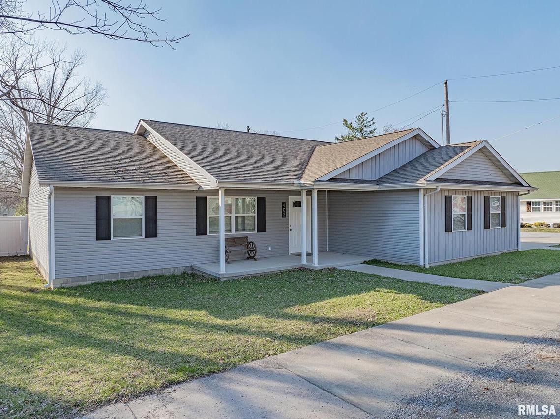 402 S Maple St., Carterville, IL 62918