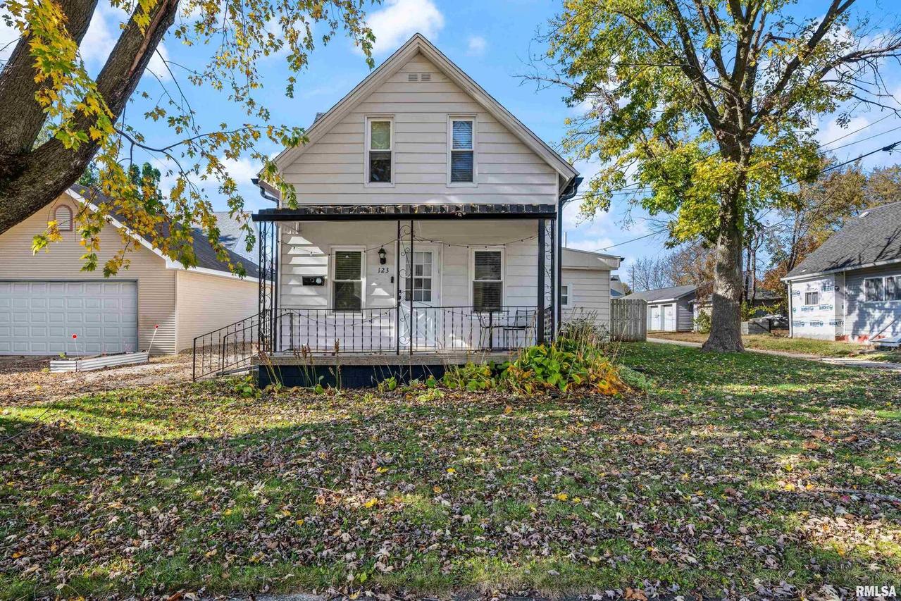 123 S Park St., Kewanee, IL 61443