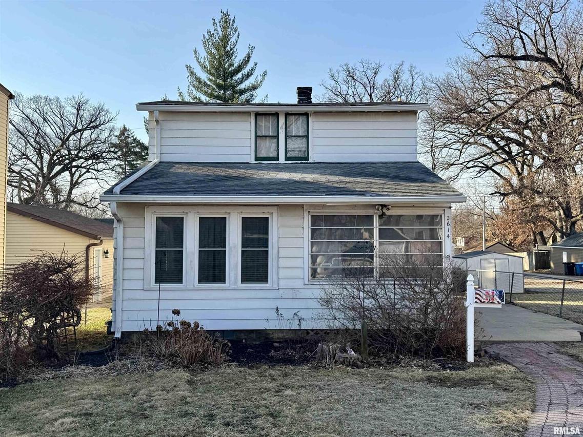 2614 23 1/2 Ave., Rock Island, IL 61201