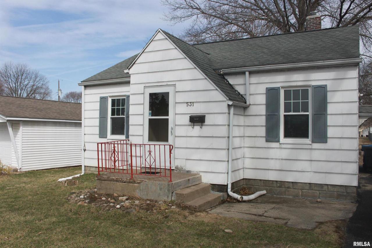 531 29th Ave., Moline, IL 61265