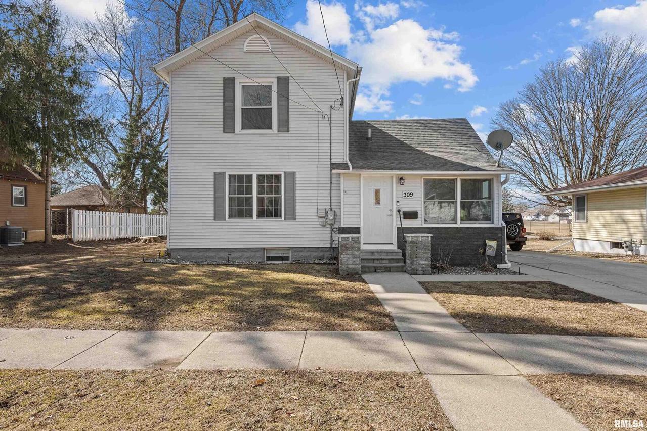 309 E Winfield St., Morrison, IL 61270