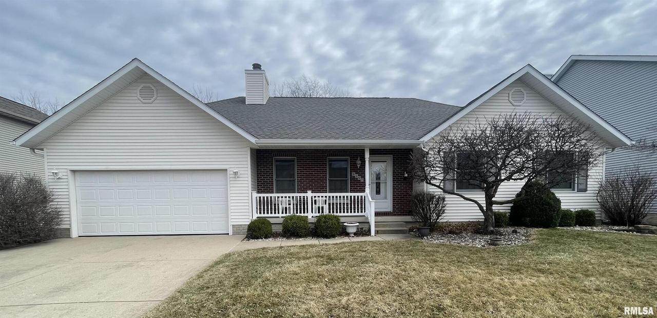 1107 16th Street Ct., Silvis, IL 61282