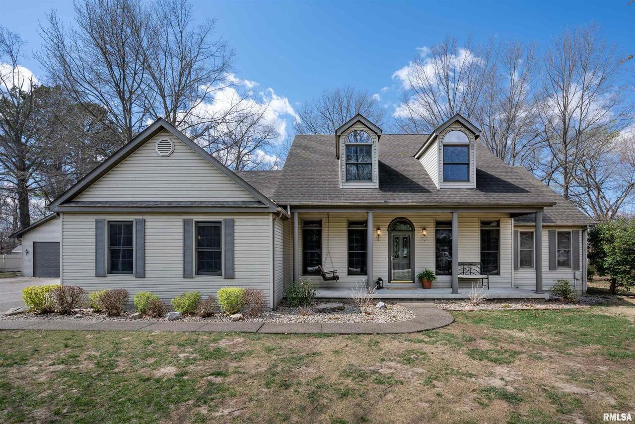 105 Quail Run Dr., Carterville, IL 62918